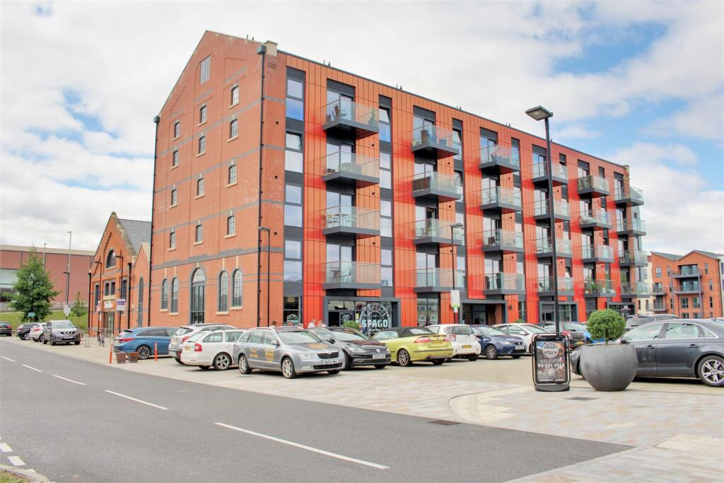 Main image of property: Provender, Gloucester Docks