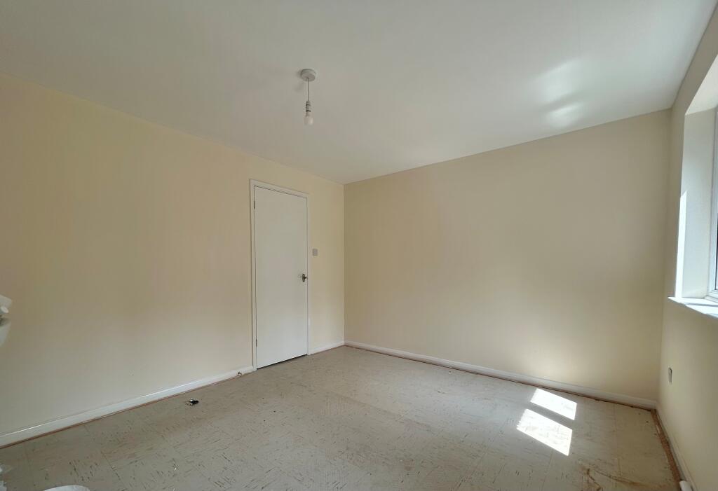 Main image of property: Porter Close, Grays, RM20