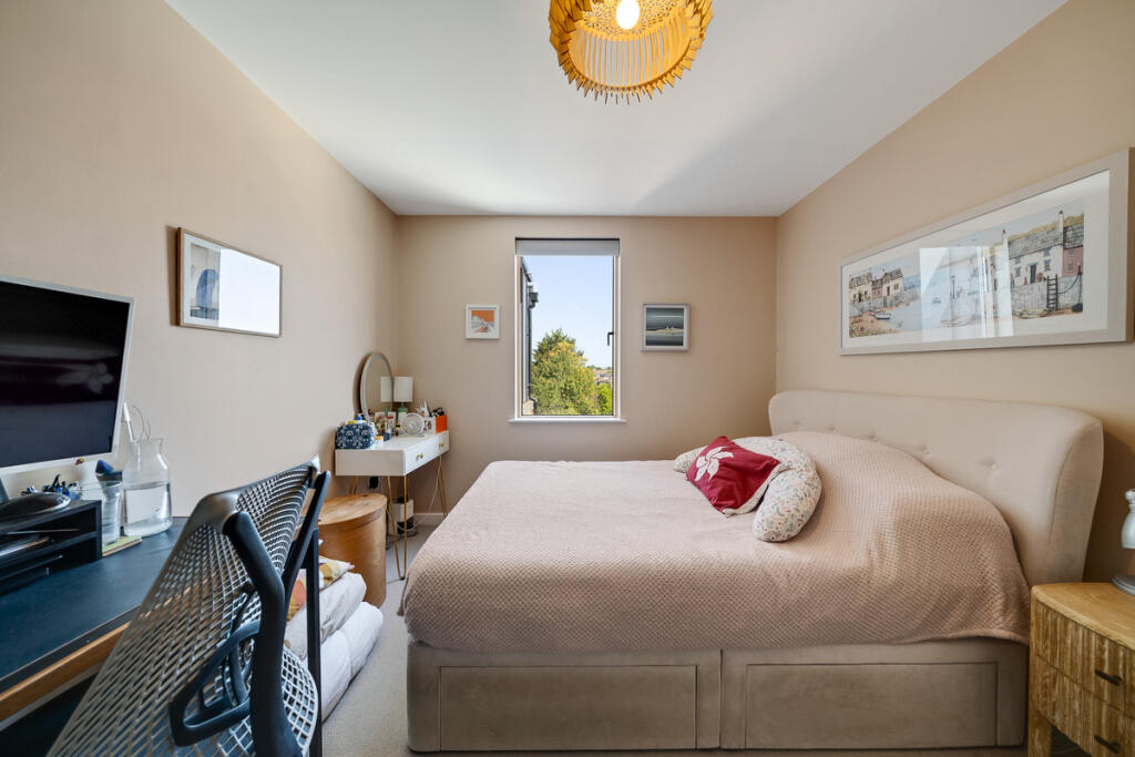 Apartment in London, North Finchley - View 5