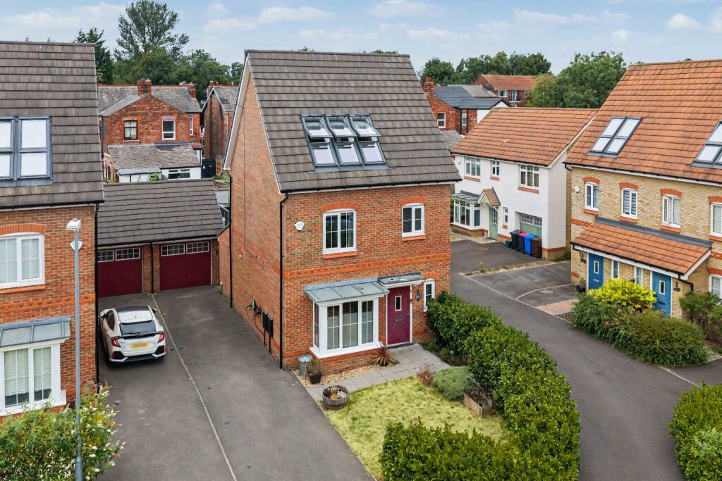 Main image of property: Eccles, Manchester, Greater Manchester, M30