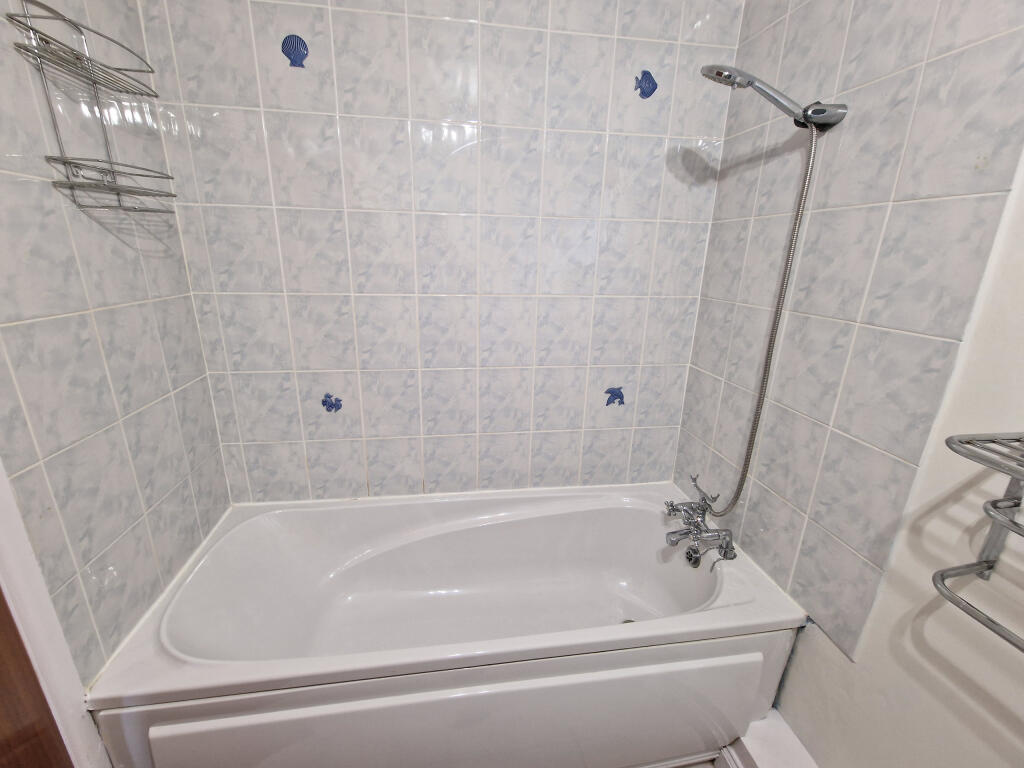 Additional image 5 of Ivel Court, Yeovil, Somerset, BA21 4HX