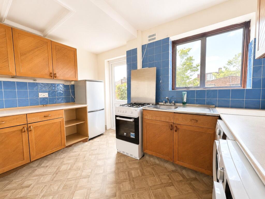 House in London - View 2
