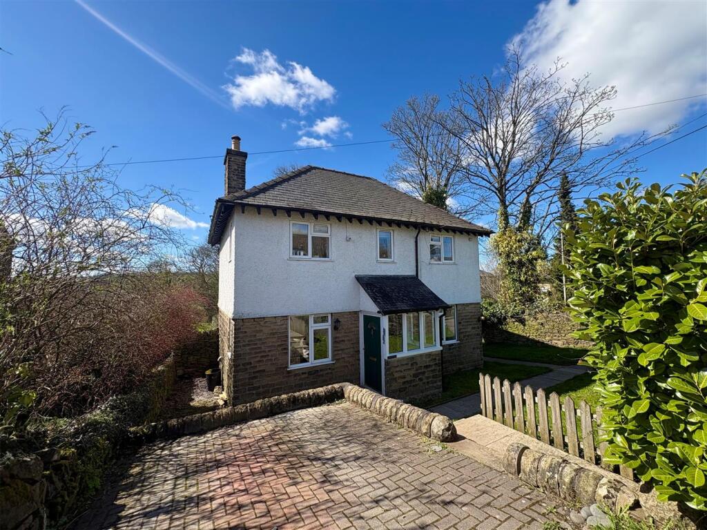 Main image of property: Buxton Road, Chinley, High Peak