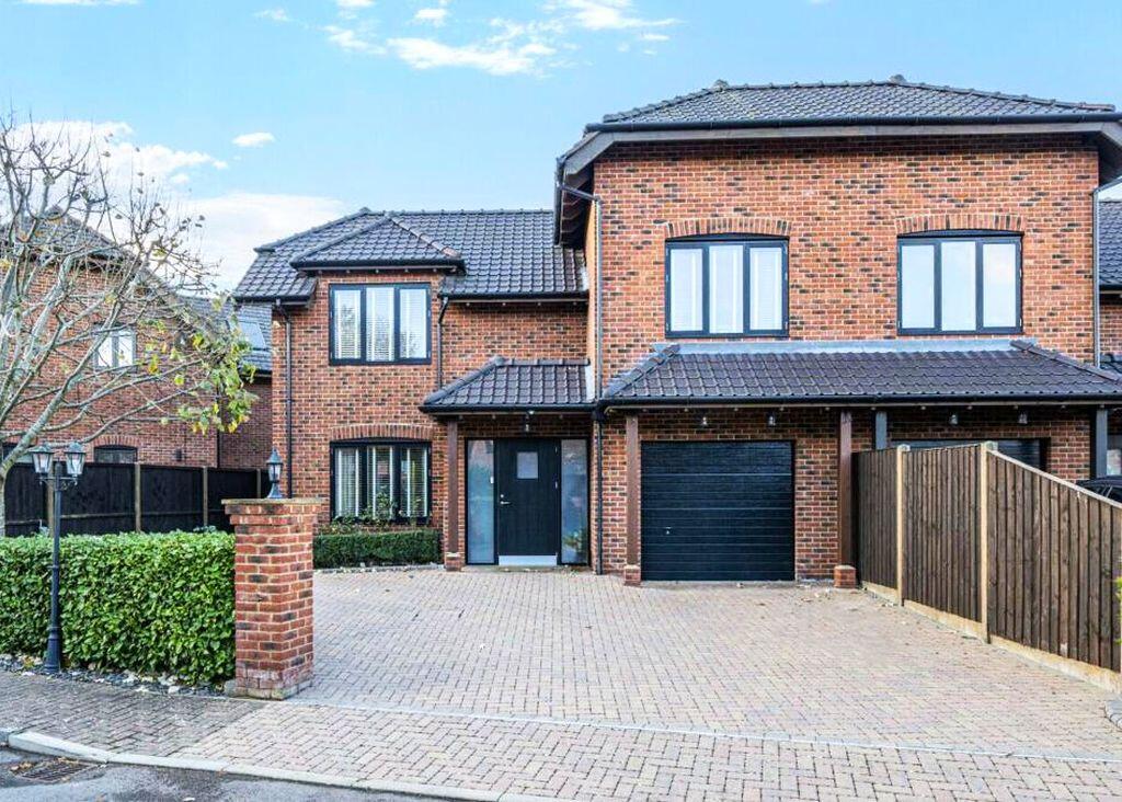 Main image of property: Northlands Park, Emsworth