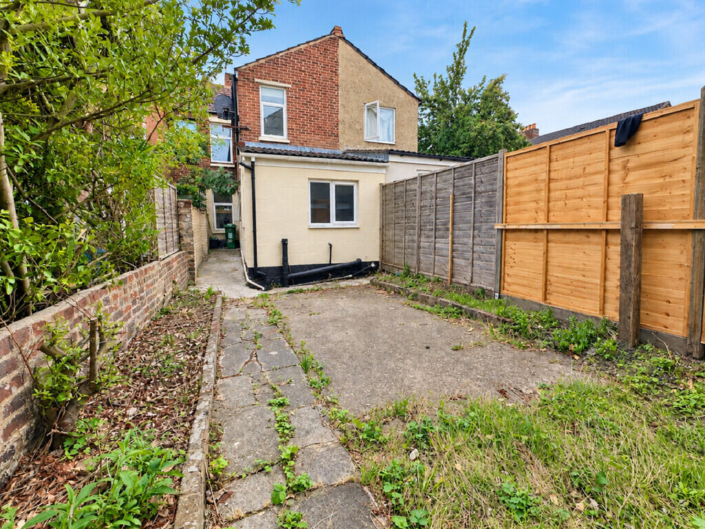 House in Portsmouth - View 5