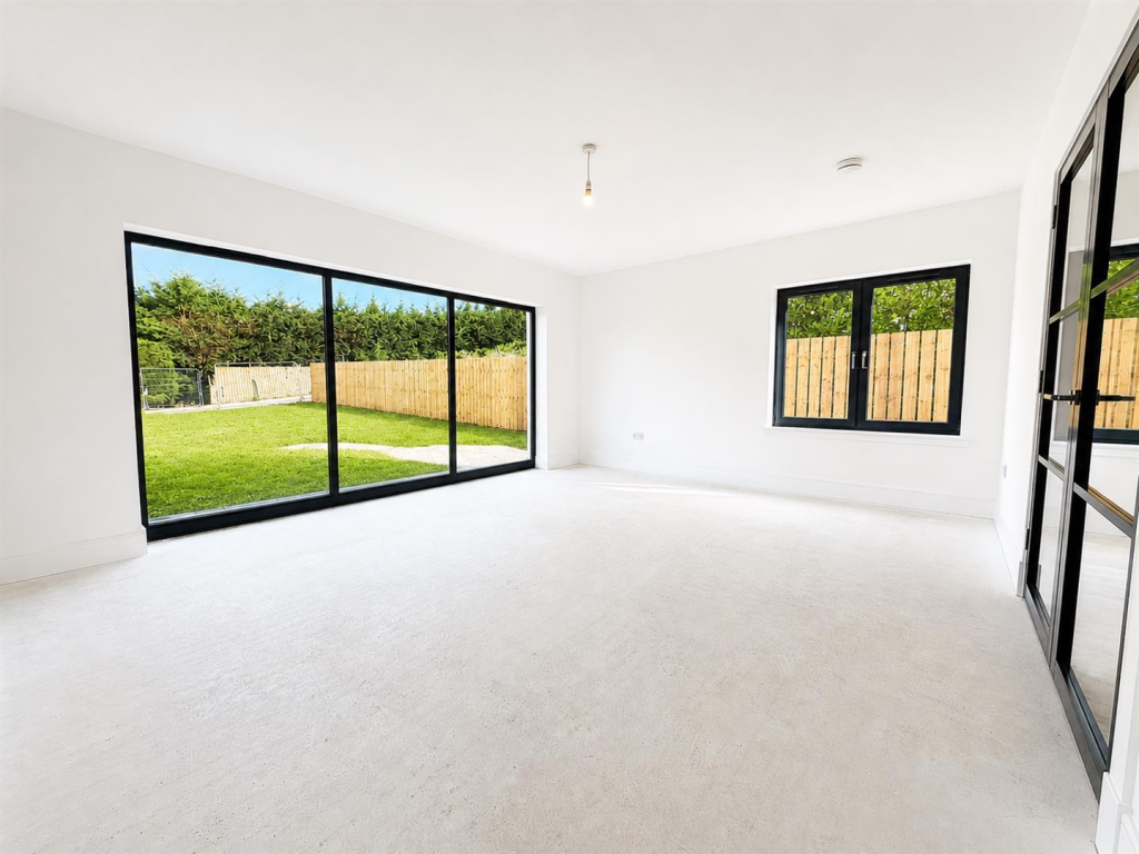House in Motherwell - More
