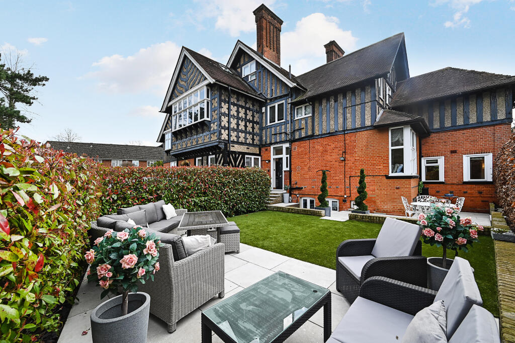 Main image of property: Gordon Avenue, Stanmore, HA7