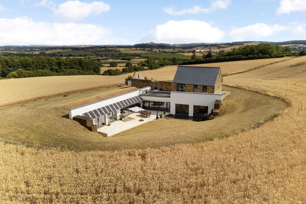 Main image of property: Barton-on-the-Heath, Moreton-in-Marsh, Gloucestershire / Warwickshire border GL56