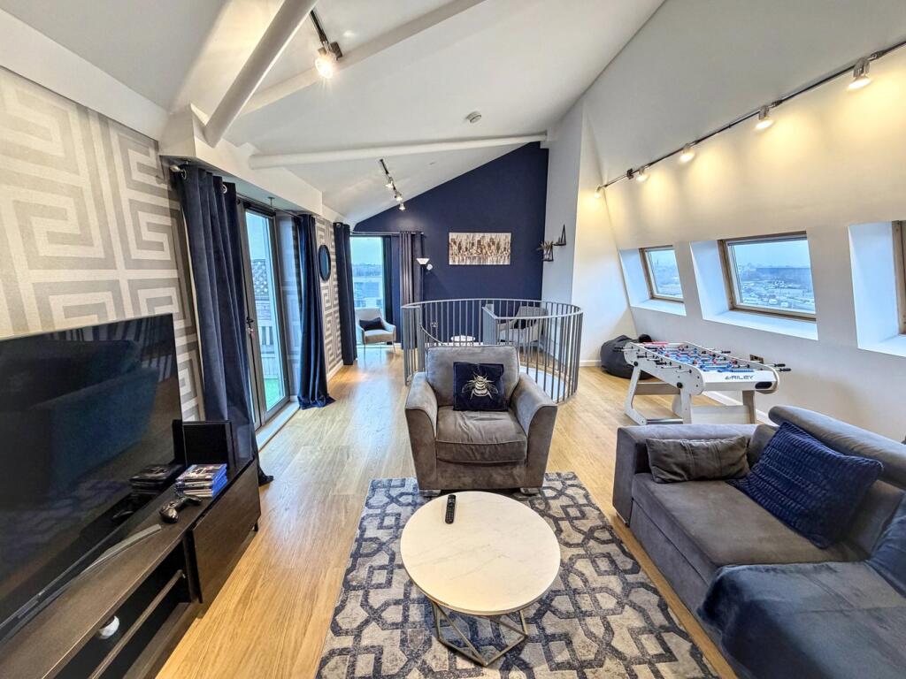 Main image of property: Ashton Old Road, Manchester, M11