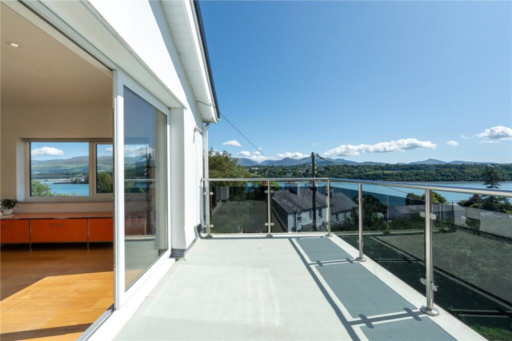 House in Llandudno - View 5