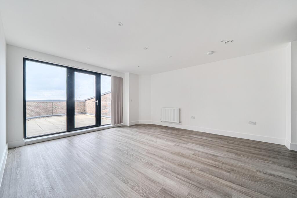 Main image of property: Medway Street Chatham ME4