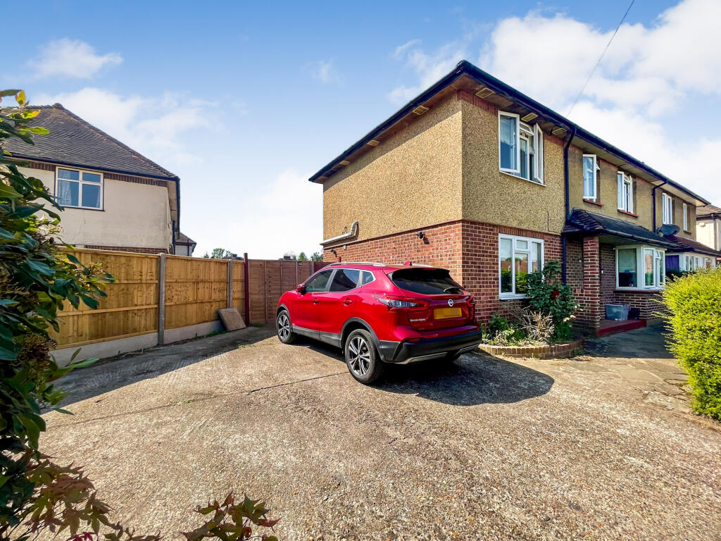 Main image of property: 8 Greene Fielde End, Staines Upon Thames, Middlesex, TW18 1LZ