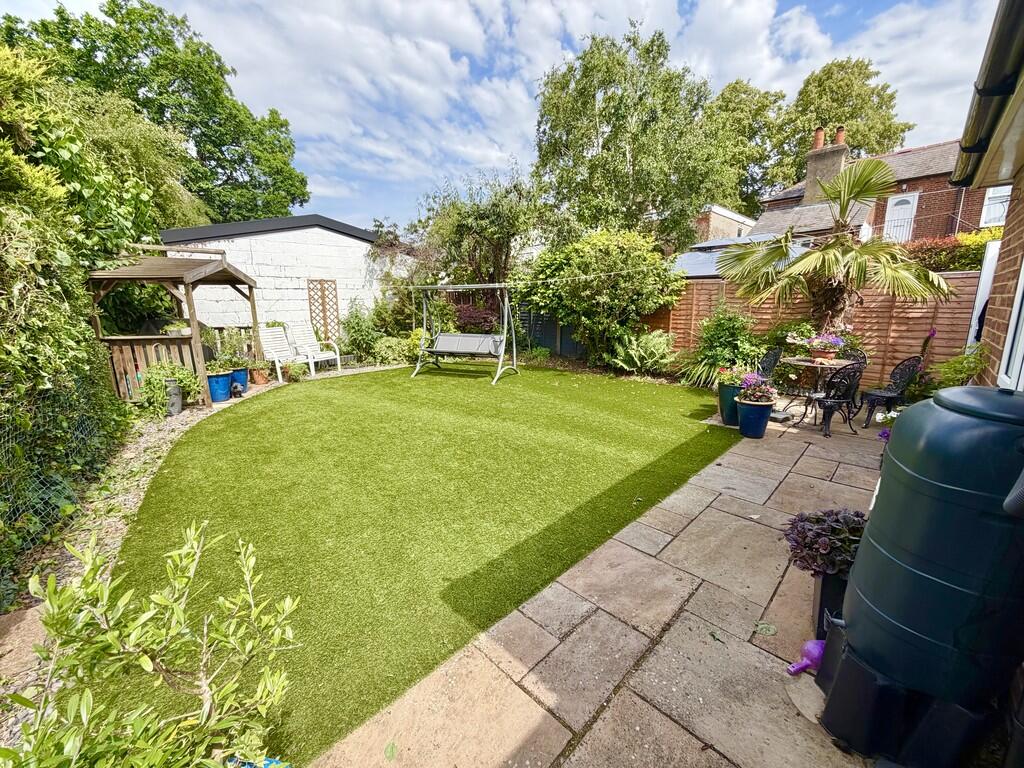 Sturt Road, Frimley Green photo 2