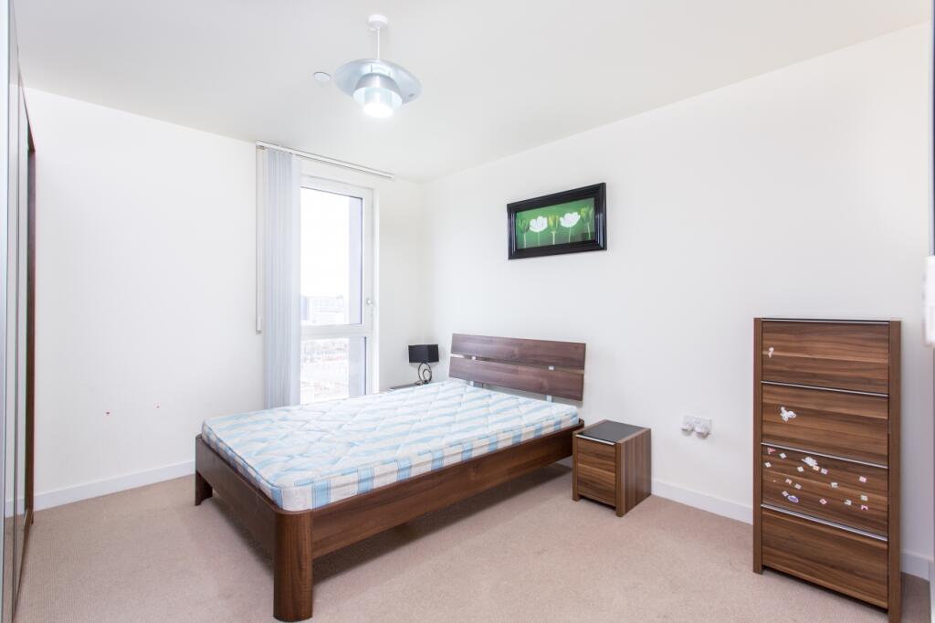 Apartment in London, Brownfields, Poplar - View 3