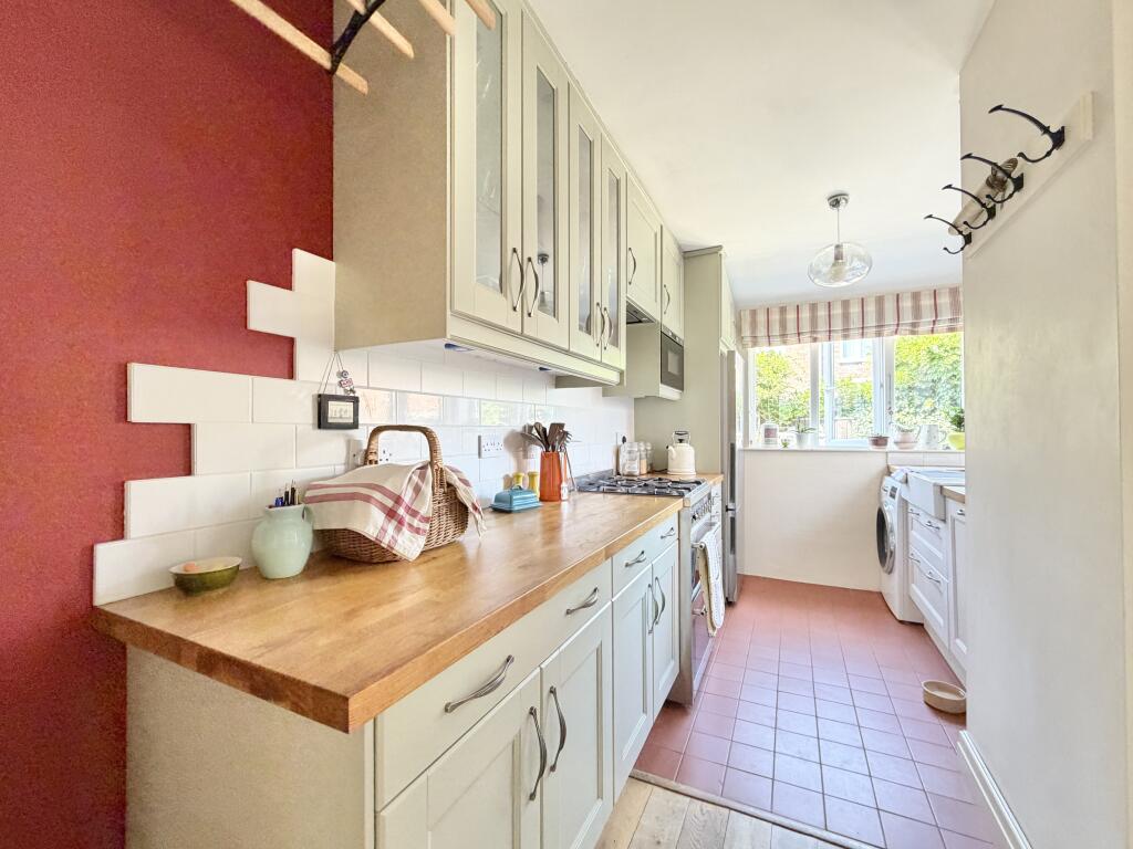 Marton Place, Sale, Trafford photo 4