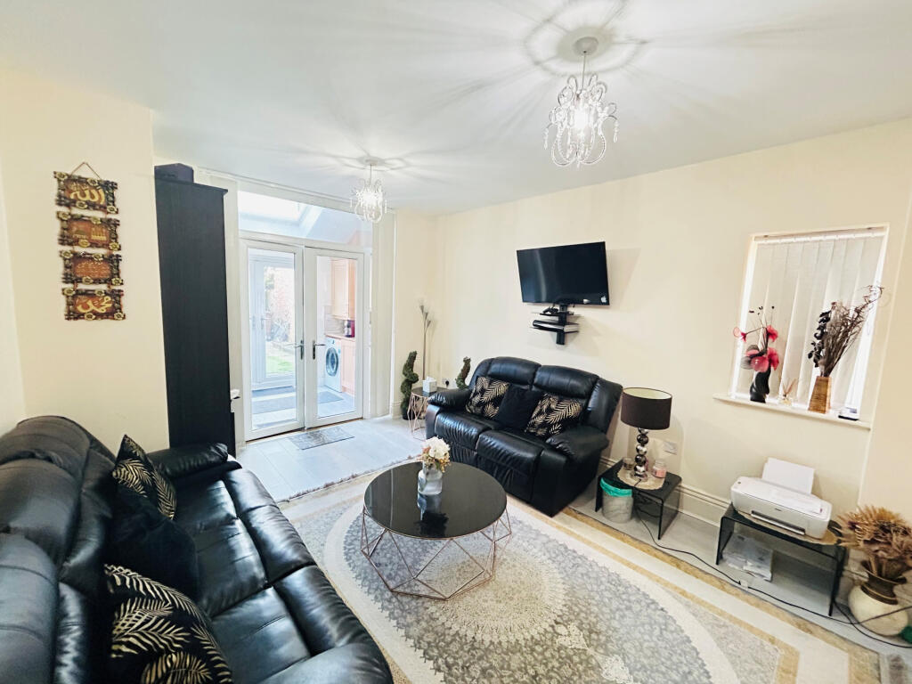 House in Preston - View 5
