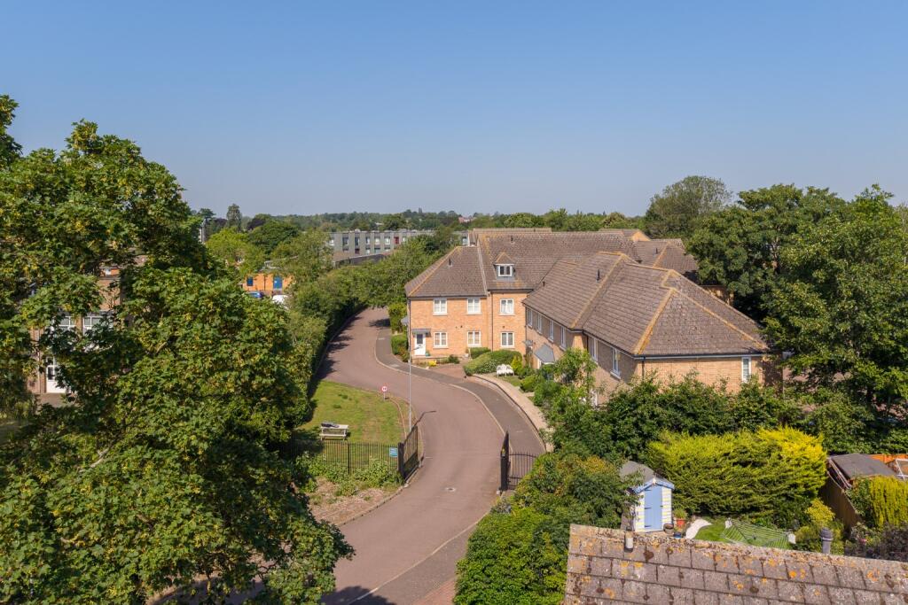 Main image of property: Leas Close, St. Ives, Cambridgeshire, PE27 5QL