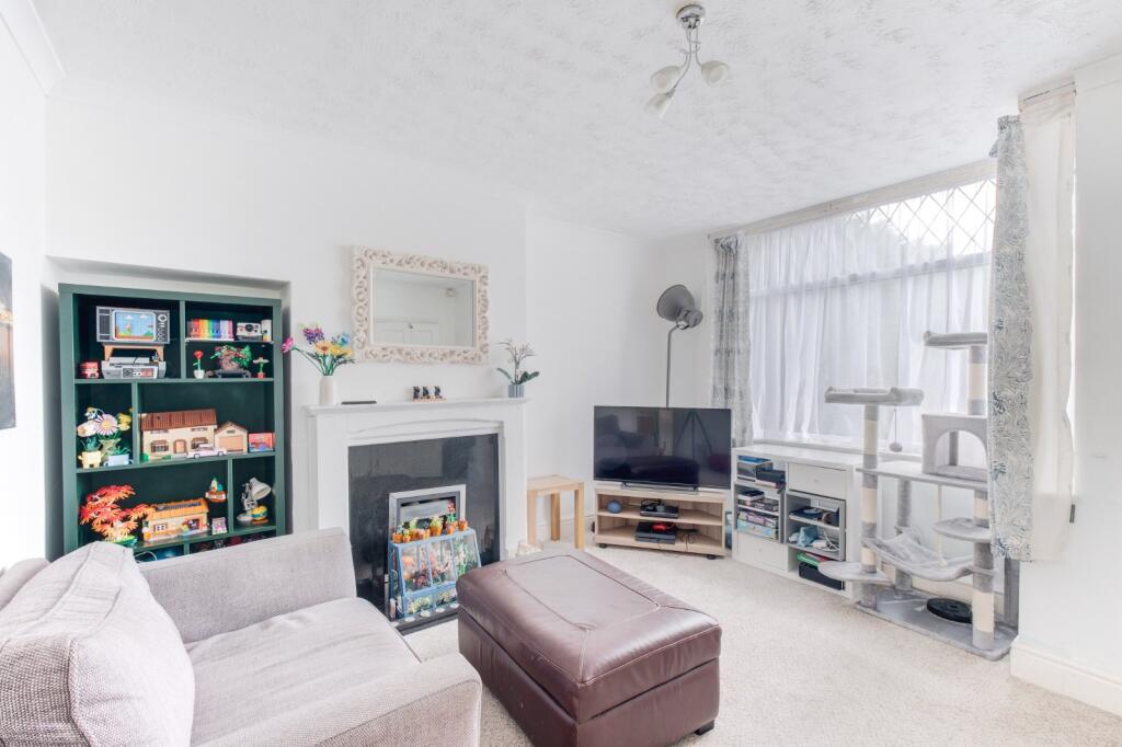Hillview Road, Rubery, Rednal, Birmingham, B45 photo 2