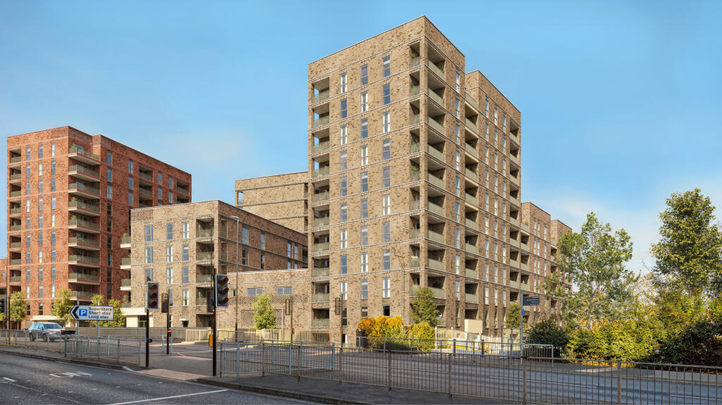 Main image of property: Saint-Cloud Way, Maidenhead,
SL6 8BH