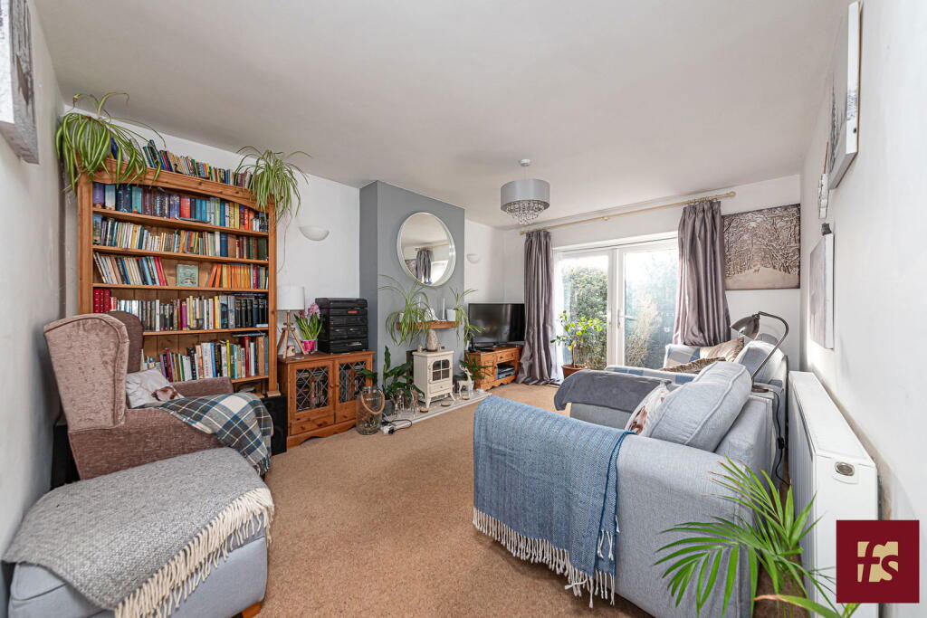 Napier Road, Crowthorne, RG45 7EL photo 4