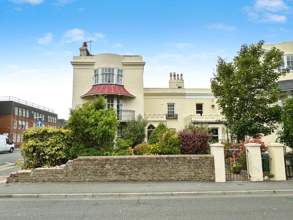 Main image of property: High Street, Bognor Regis, PO21