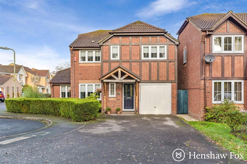 4-bed detached on Spindlewood Way, Marchwood, Hampshire, £550,000
