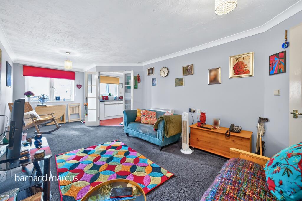 Apartment in Twickenham - View 2
