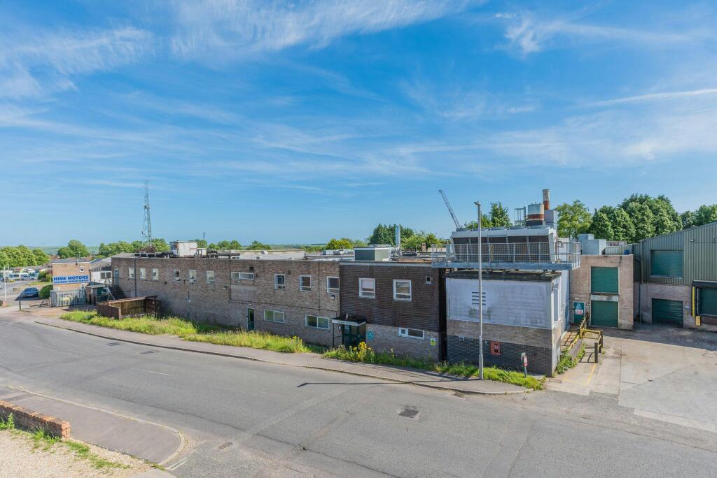Unit-30-31-Longmead-Ind.-Est.,-Shaftesbury-4.jpg