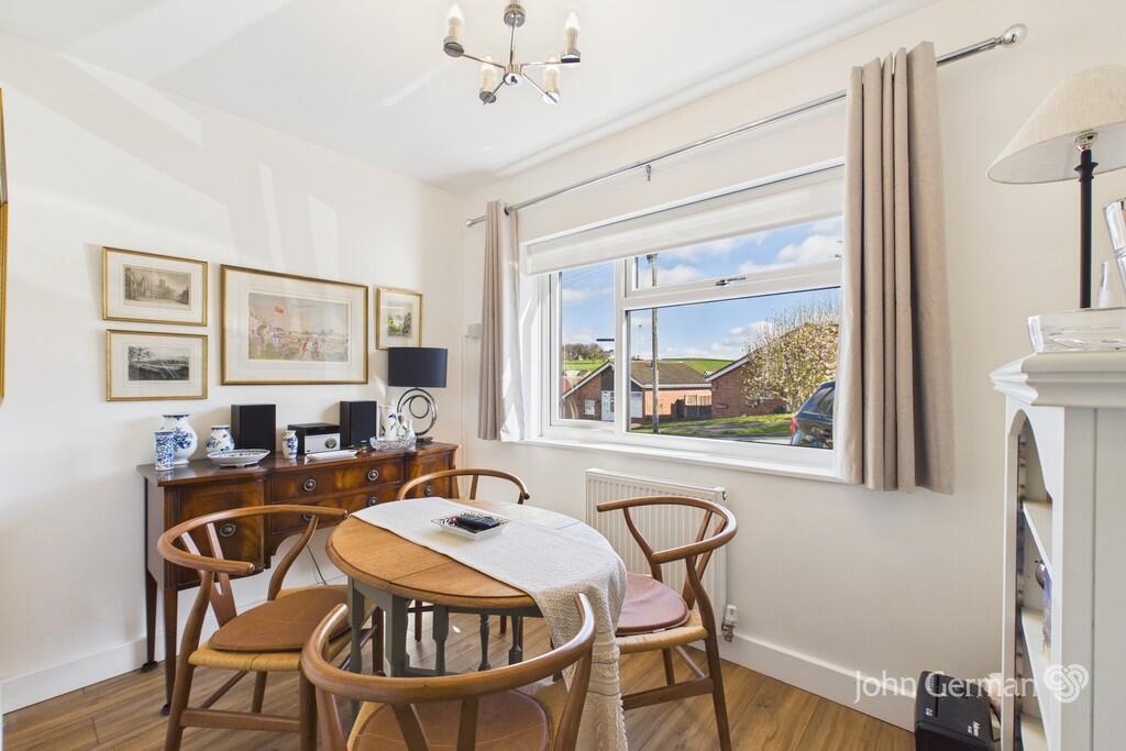 Hillsdale Road, Burton-on-Trent photo 4