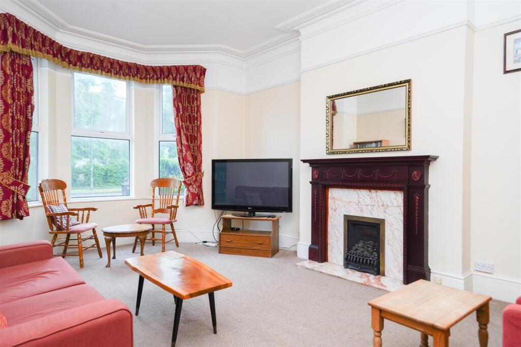 Tachbrook Road, Leamington Spa photo 3