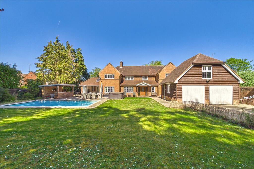 Main image of property: Skippetts Lane East, Basingstoke, Hampshire, RG21