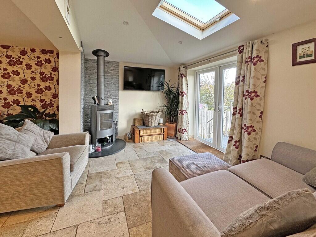 House in Exeter, Exminster - More