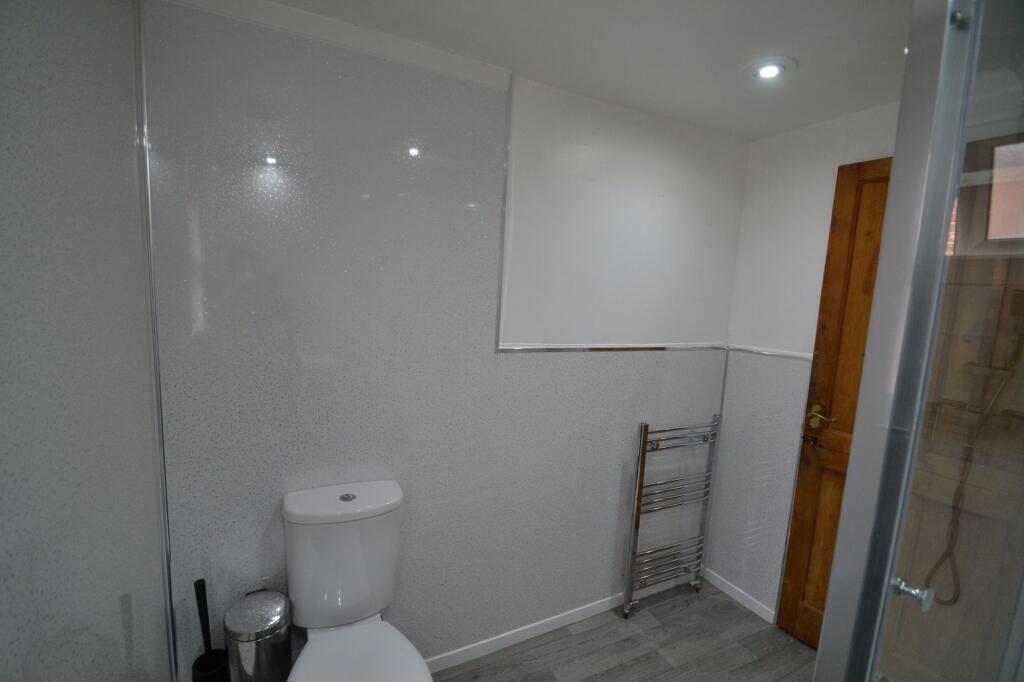 1 bedroom house share for rent
