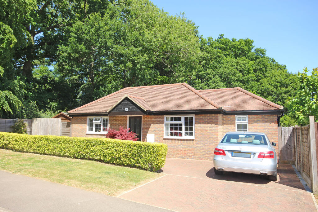Main image of property: Greenway, Harpenden, Hertfordshire, AL5