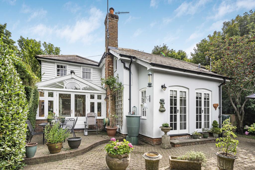 Additional image 22 of Halls Close, Welwyn, AL6