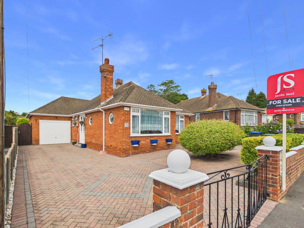 Exmoor Crescent, Worthing, BN13 2PN