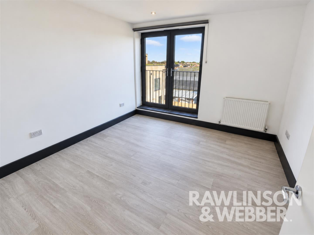 Apartment in Kingston upon Thames - View 5