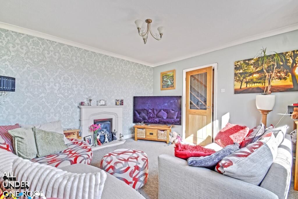 Additional image 6 of Wheatley Lane Road, Fence