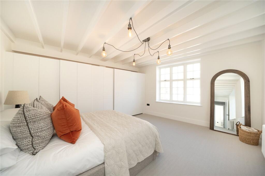 House in London - More