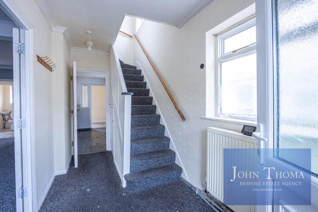 House in Romford - View 2