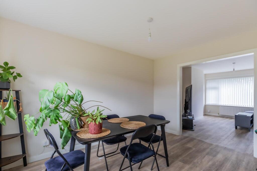 House in Cardiff, Ely - View 4