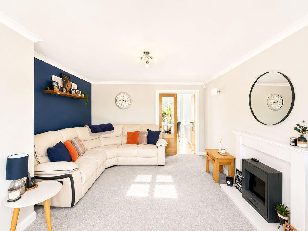 House in Lichfield, Chase Terrace, Burntwood - View 4