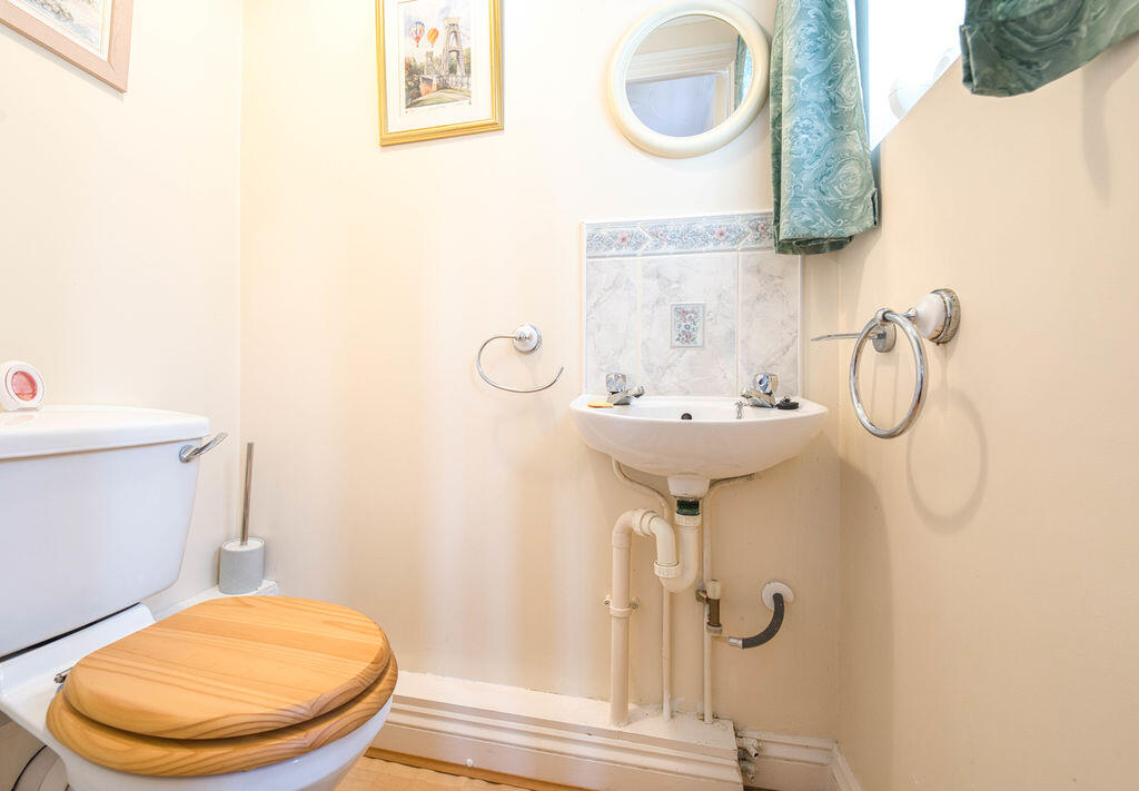 House in Weston-super-Mare, North Worle - More