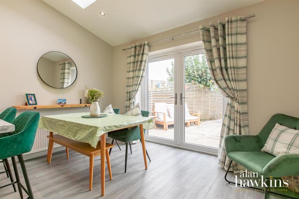 House in Swindon - View 5