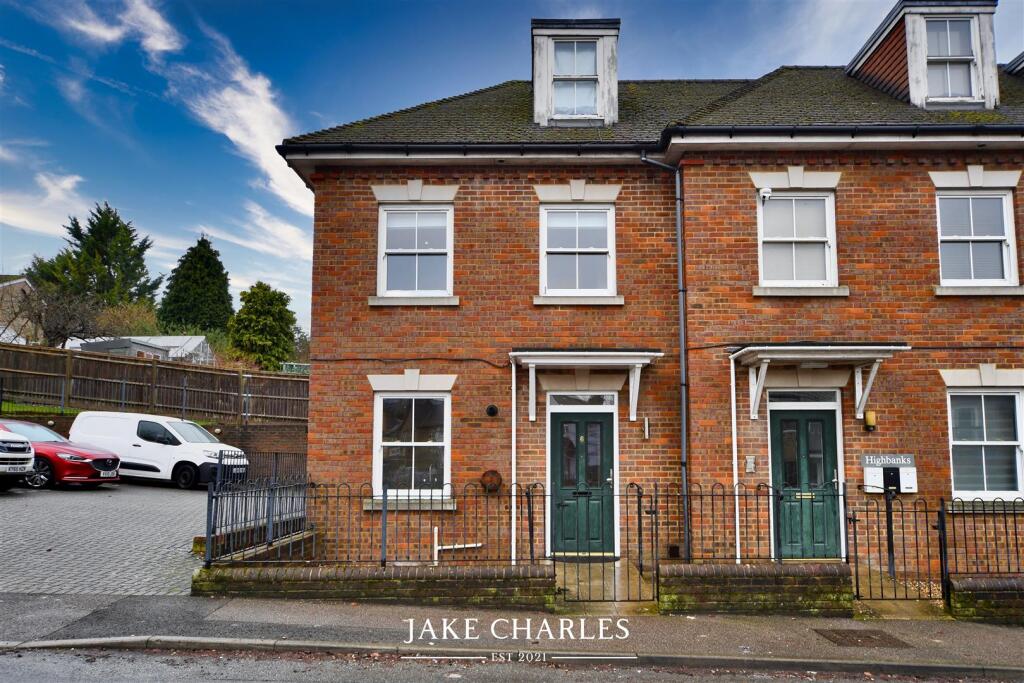 Main image of property: Lower Adeyfield Road, Hemel Hempstead