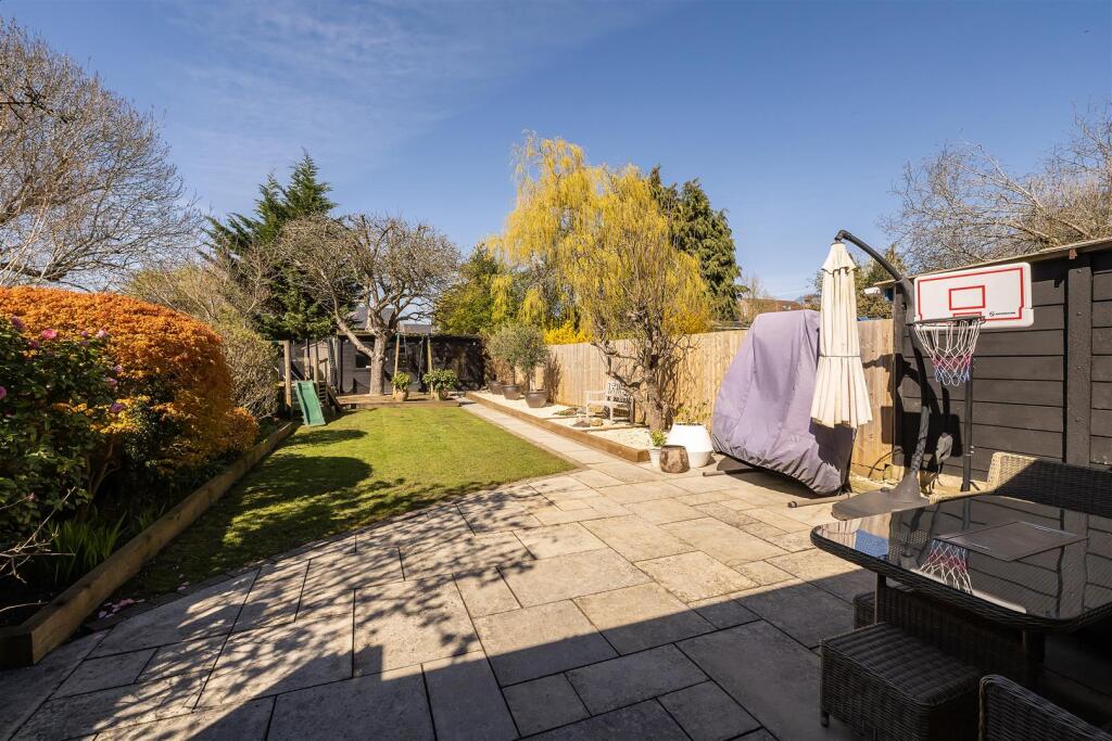 Additional image 11 of Pipers Avenue, Harpenden