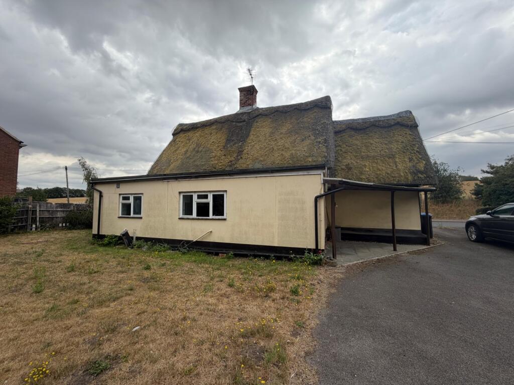 House in Ipswich - View 3