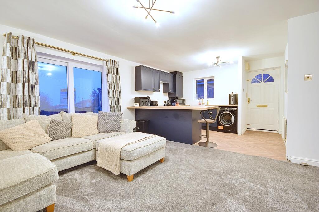 Badger Hill, Brighouse, West Yorkshire, HD6 photo 3