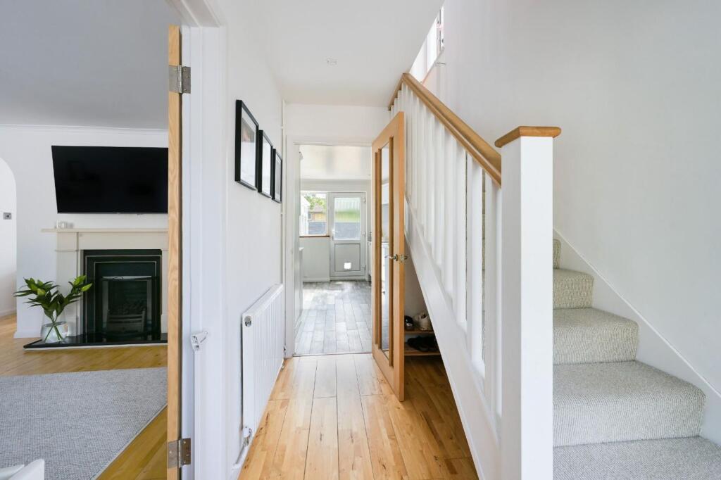 House in Kingston upon Thames - View 4