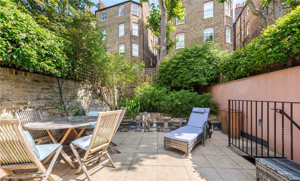 Worfield Street, London, SW11 photo 2